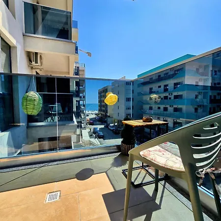 Velvet Waves - Endless Summer Mamaia Nord