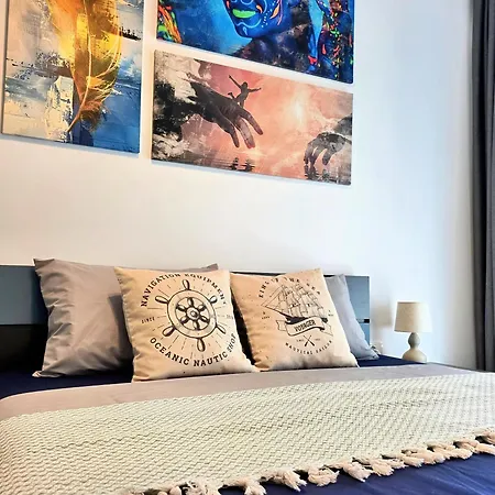 Velvet Waves - Endless Summer Mamaia Nord Apartment *