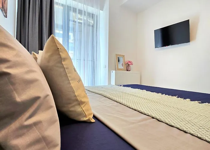 Velvet Waves - Endless Summer Mamaia Nord * Năvodari