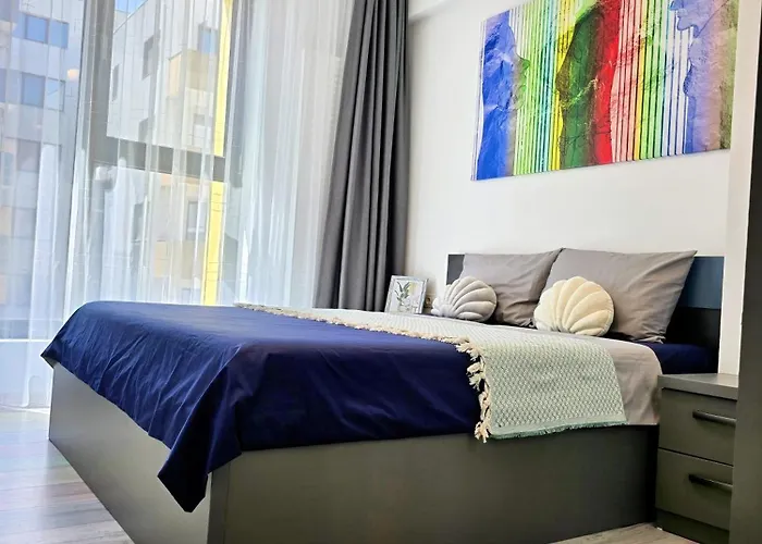 Velvet Waves - Endless Summer Mamaia Nord