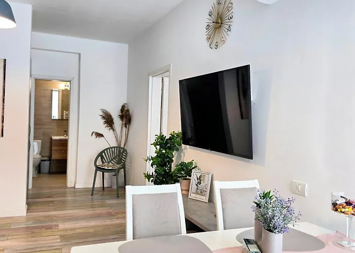 Velvet Waves - Endless Summer Mamaia Nord * Năvodari