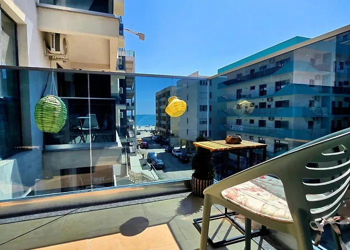 Velvet Waves - Endless Summer Mamaia Nord