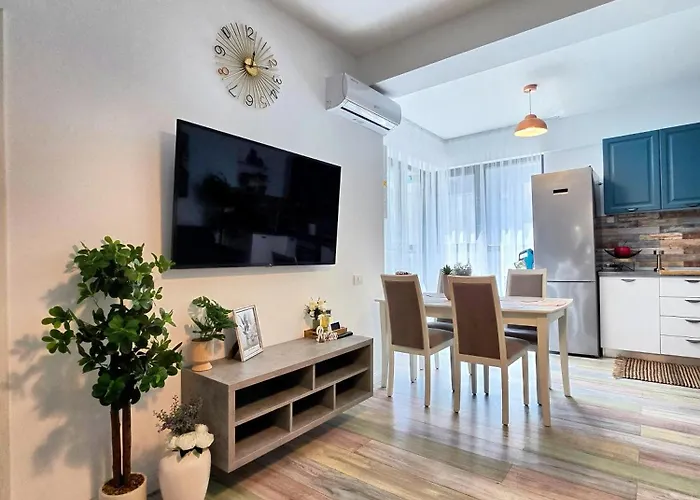 Velvet Waves - Endless Summer Mamaia Nord